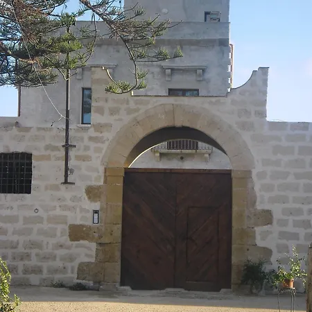 Baglio Bellavista לינה וארוחת בוקר Torre Nubia
